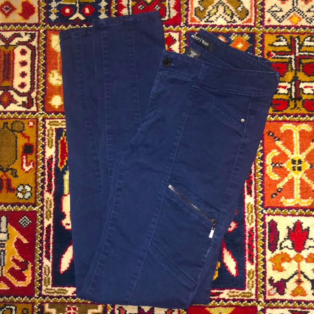 Skinny leg blue khaki style pants